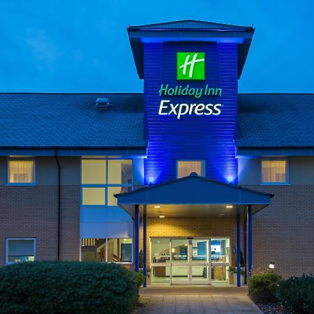 Holiday Inn Express Braintree, An Ihg Hotel Buitenkant foto